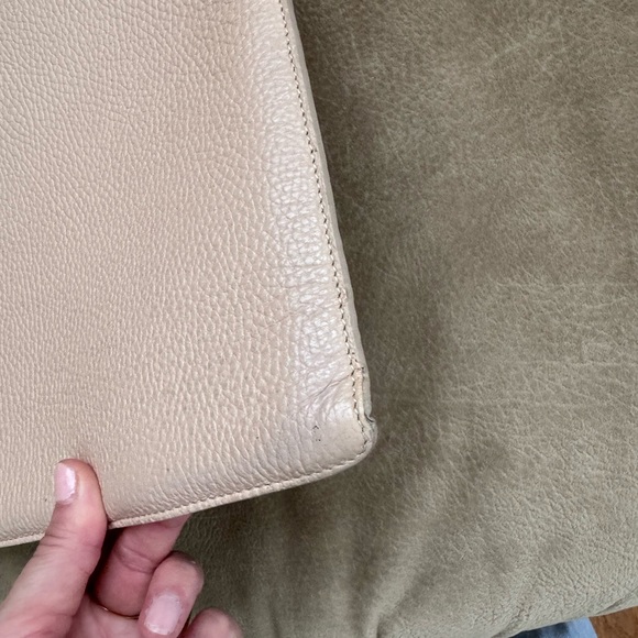 Cuyana Laptop Sleeve Leather Minimalist for 13 inch Laptop Macbook - Picture 4 of 9